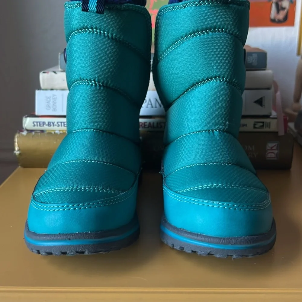 L.L.Bean Kids' Teal Ultralight Winter Boots